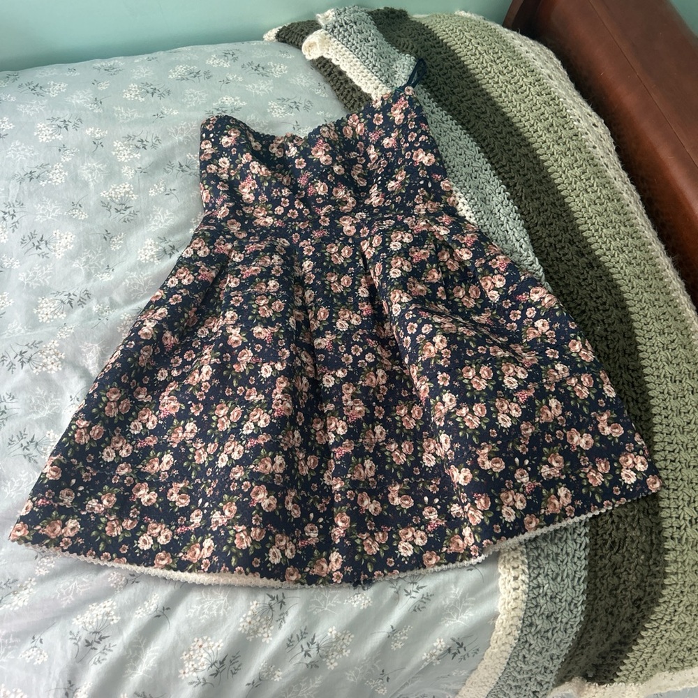 Strapless mini dress floral women’s size medium Sans Souci